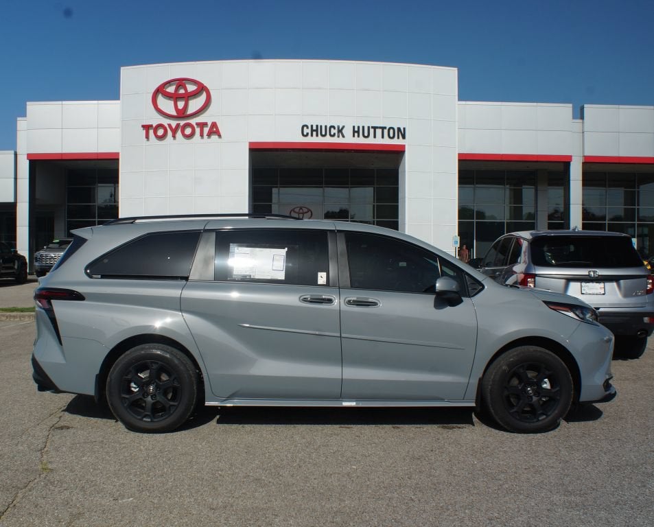 2026 Toyota Sienna Base