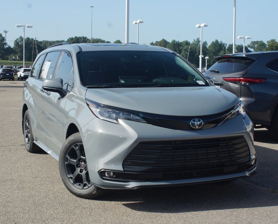 2026 Toyota Sienna Base