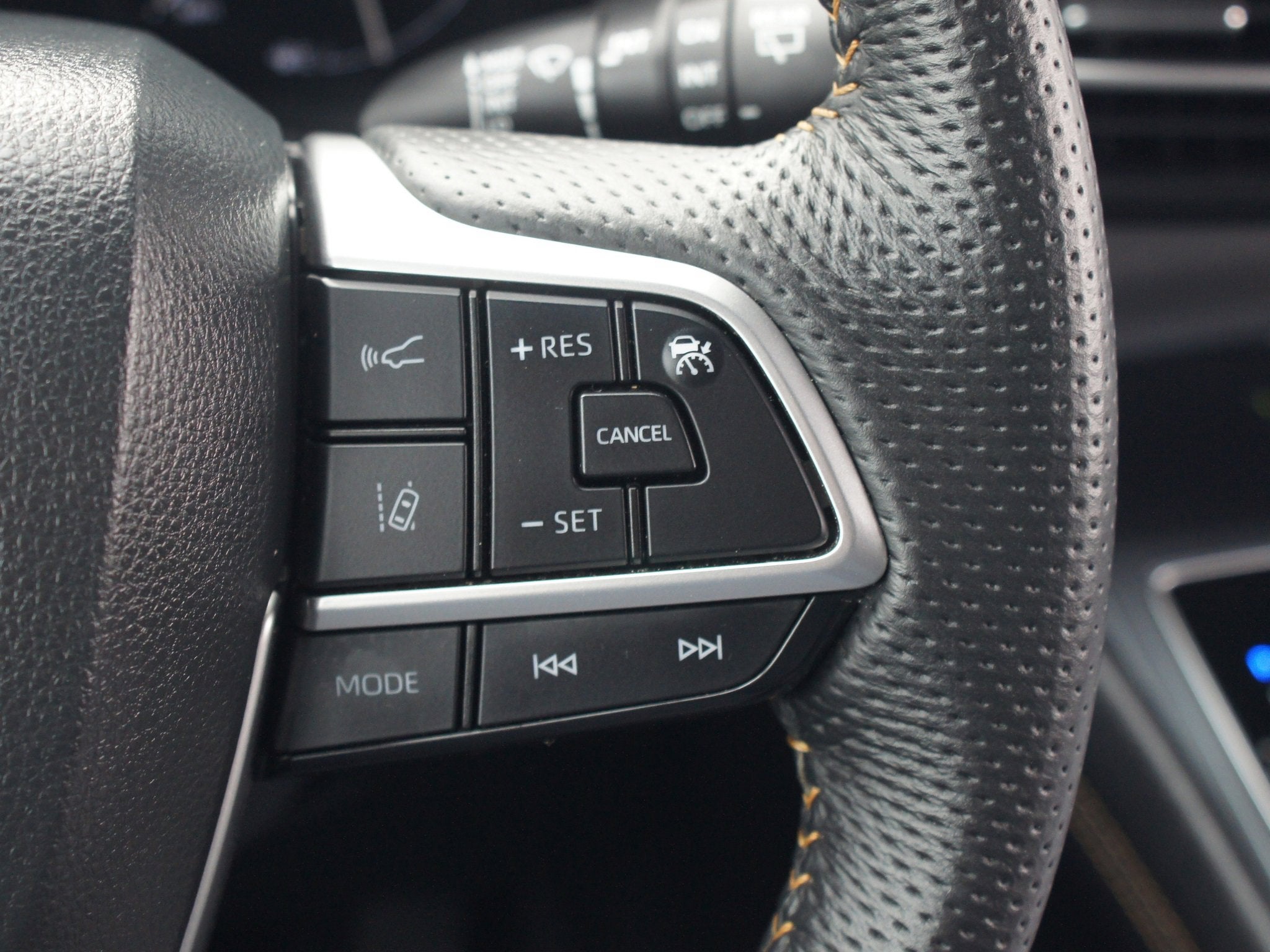 2023 Toyota Sienna Woodland Edition