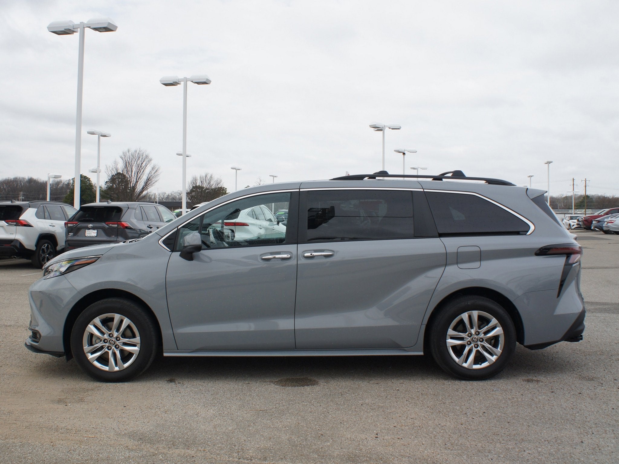 2023 Toyota Sienna Woodland Edition