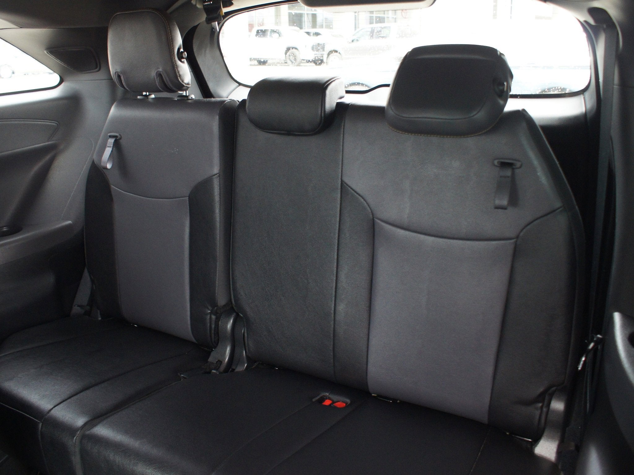 2023 Toyota Sienna Woodland Edition