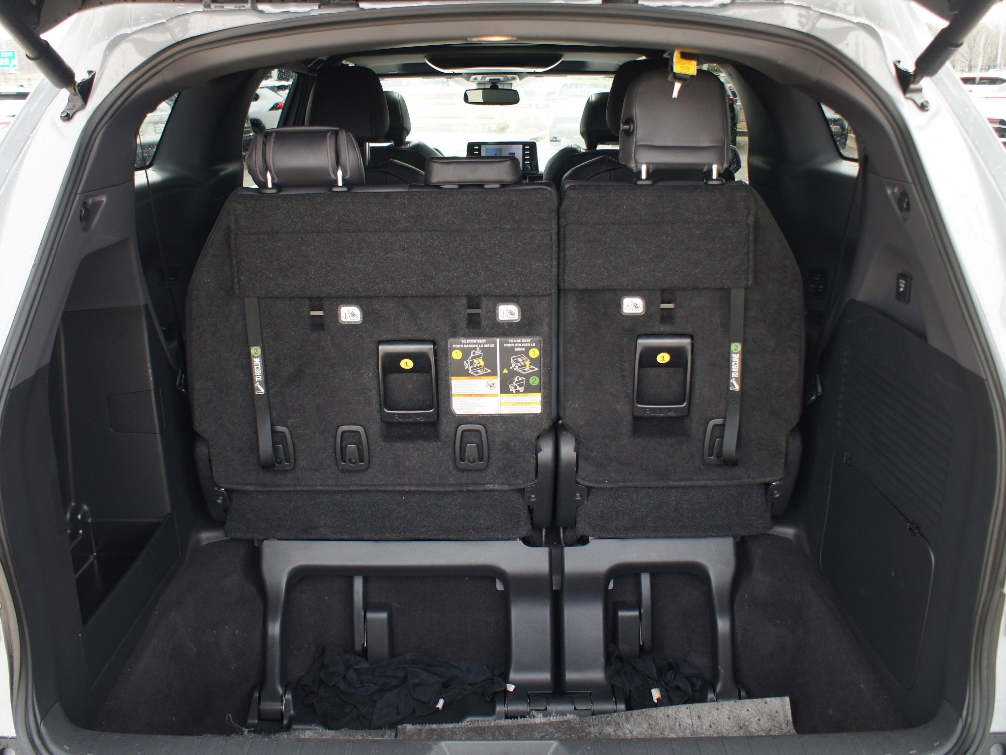 2023 Toyota Sienna Woodland Edition