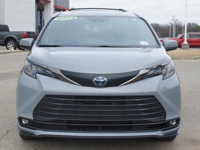 2023 Toyota Sienna Woodland Edition