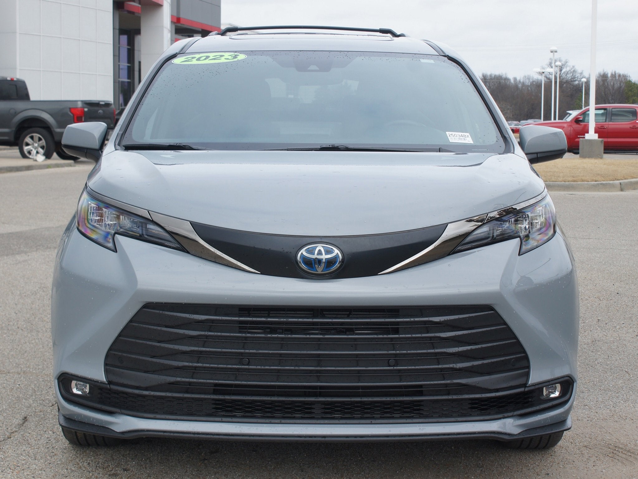 2023 Toyota Sienna Woodland Edition