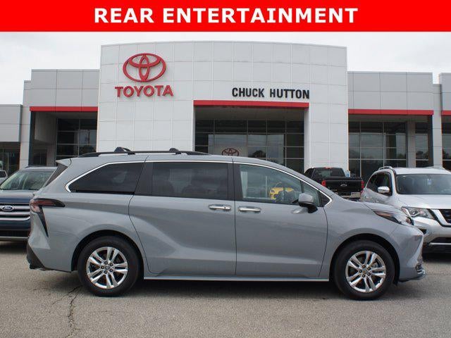 2023 Toyota Sienna Woodland Edition