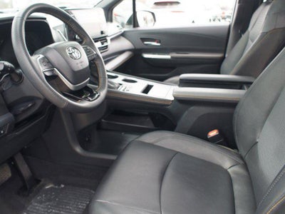 2023 Toyota Sienna Woodland Edition