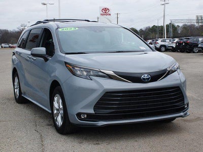 2023 Toyota Sienna Woodland Edition