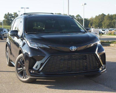 2025 Toyota Sienna XSE