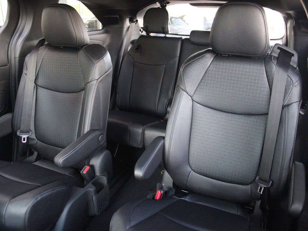 2026 Toyota Sienna Woodland Edition