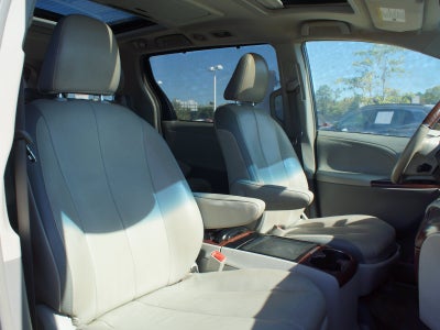 2013 Toyota Sienna Ltd