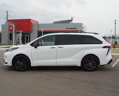 2025 Toyota Sienna XSE