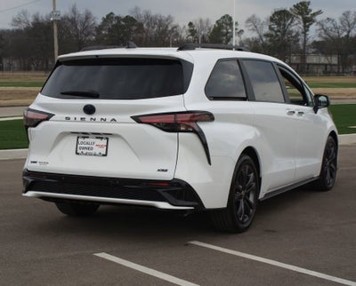 2025 Toyota Sienna XSE