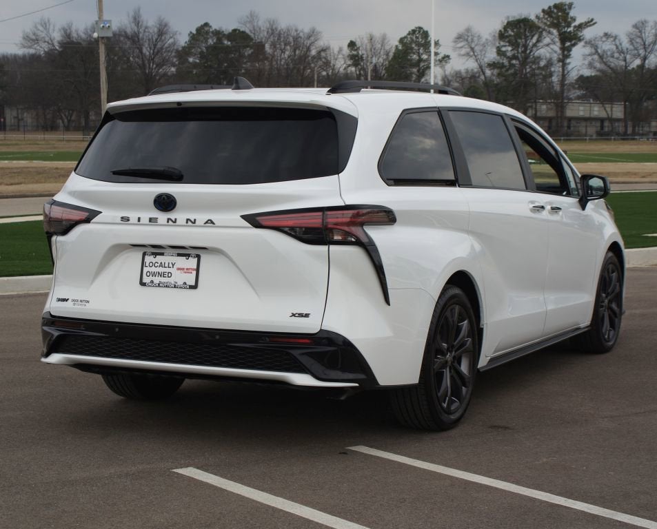 2025 Toyota Sienna XSE