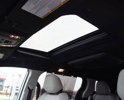 2025 Toyota Sienna XSE