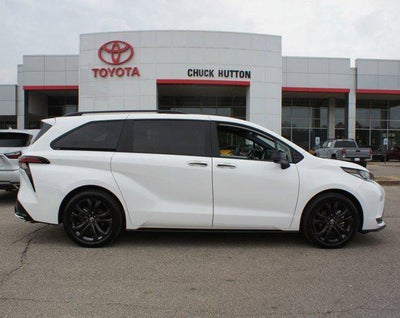 2025 Toyota Sienna XSE