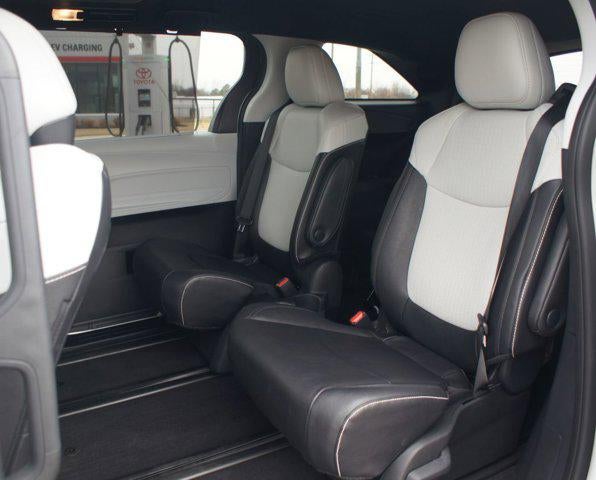 2025 Toyota Sienna XSE