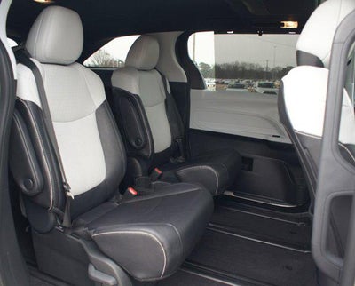 2025 Toyota Sienna XSE