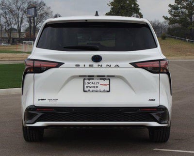 2025 Toyota Sienna XSE