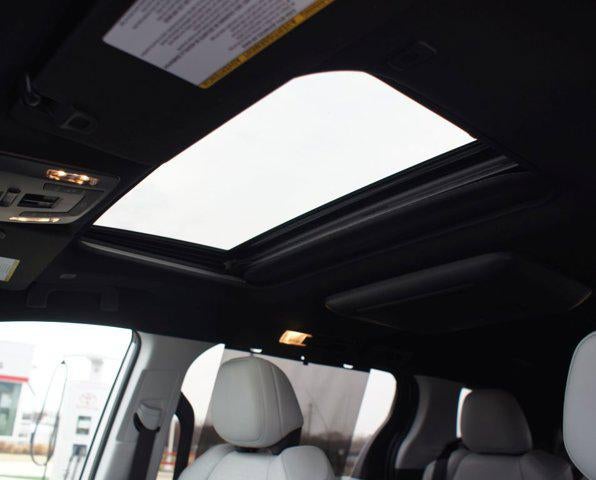 2025 Toyota Sienna XSE