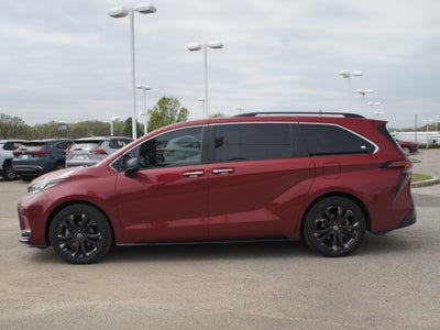 2022 Toyota Sienna XSE