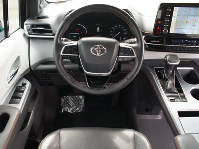 2022 Toyota Sienna XSE