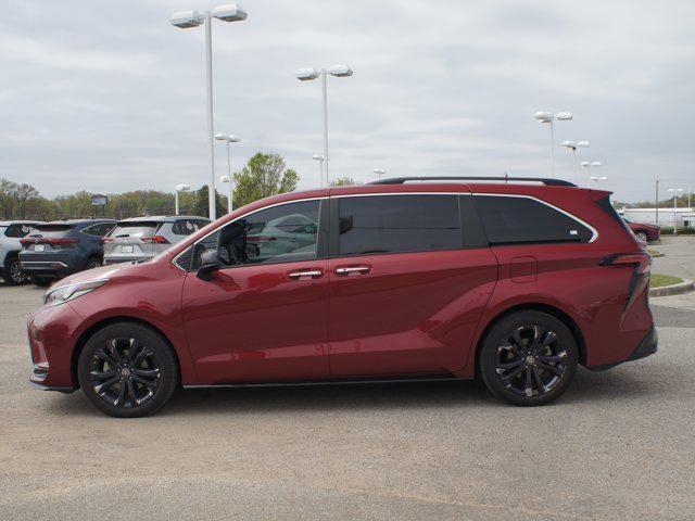 2022 Toyota Sienna XSE