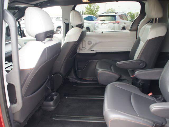 2022 Toyota Sienna XSE