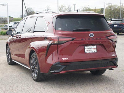 2022 Toyota Sienna XSE