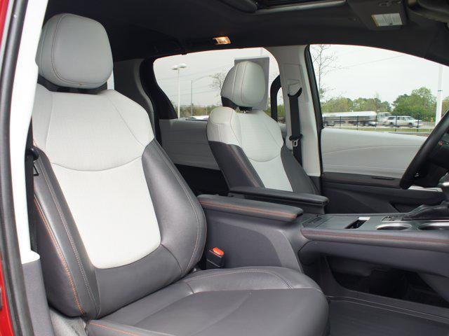 2022 Toyota Sienna XSE