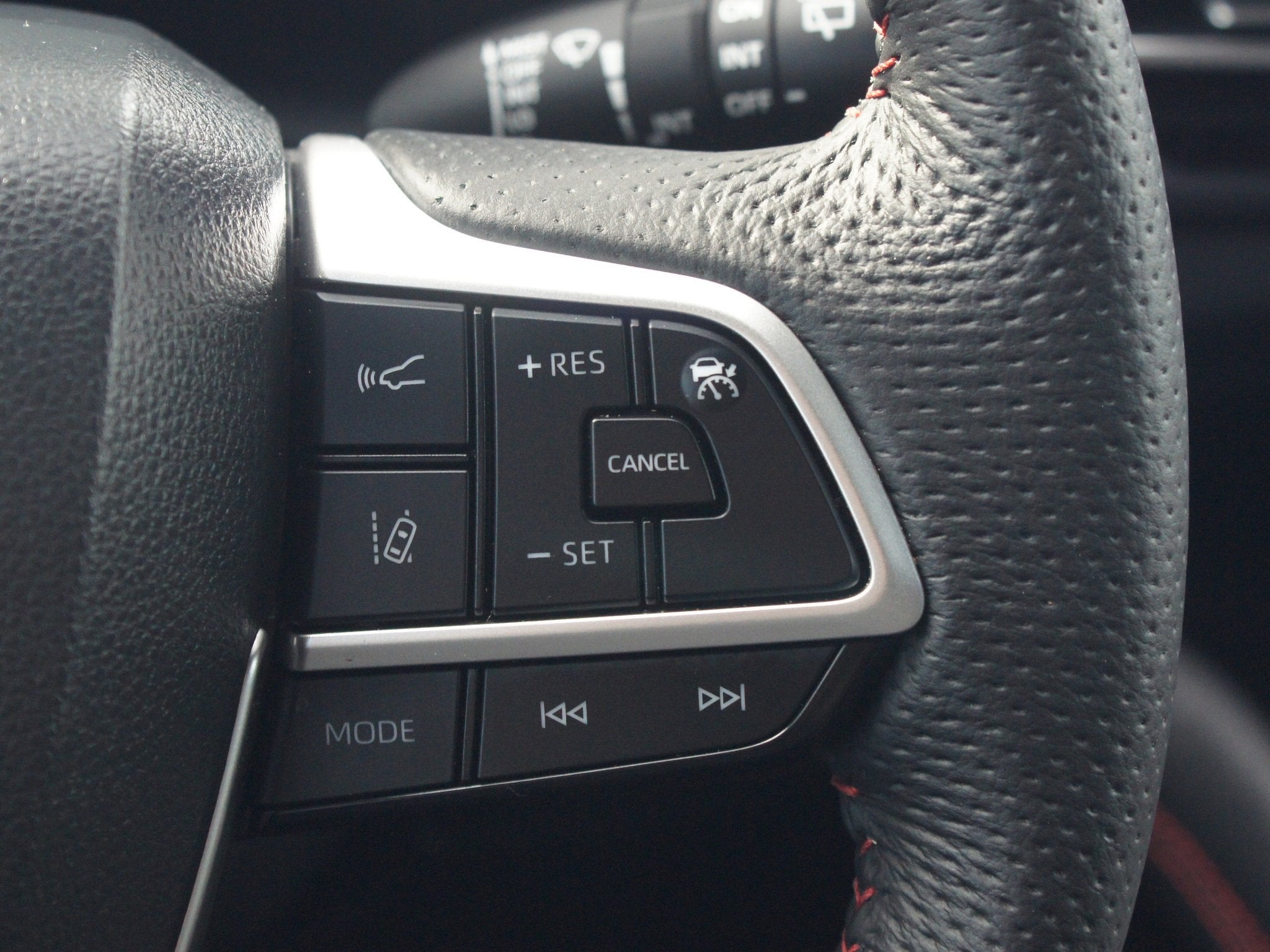 2025 Toyota Sienna XSE