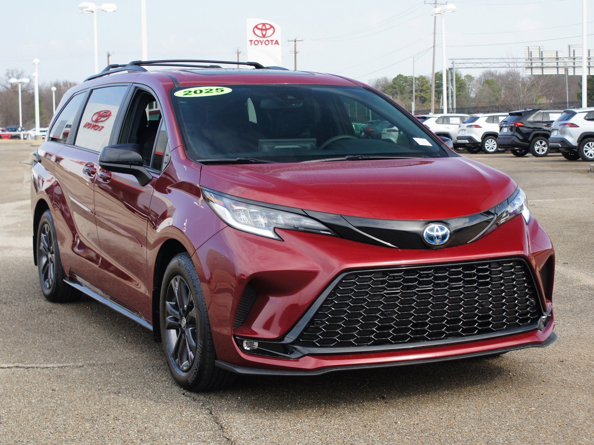 2025 Toyota Sienna XSE