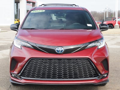 2025 Toyota Sienna XSE