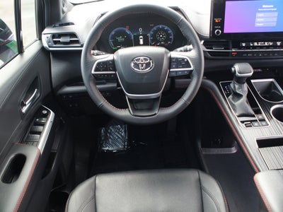 2025 Toyota Sienna XSE