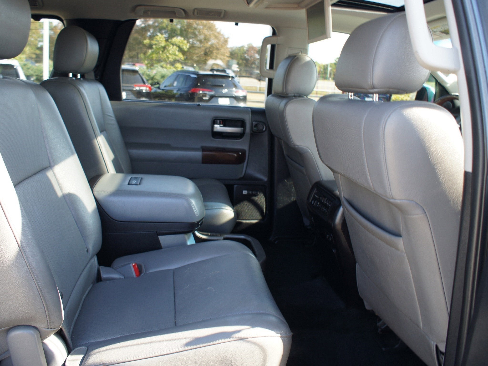 2016 Toyota Sequoia Platinum