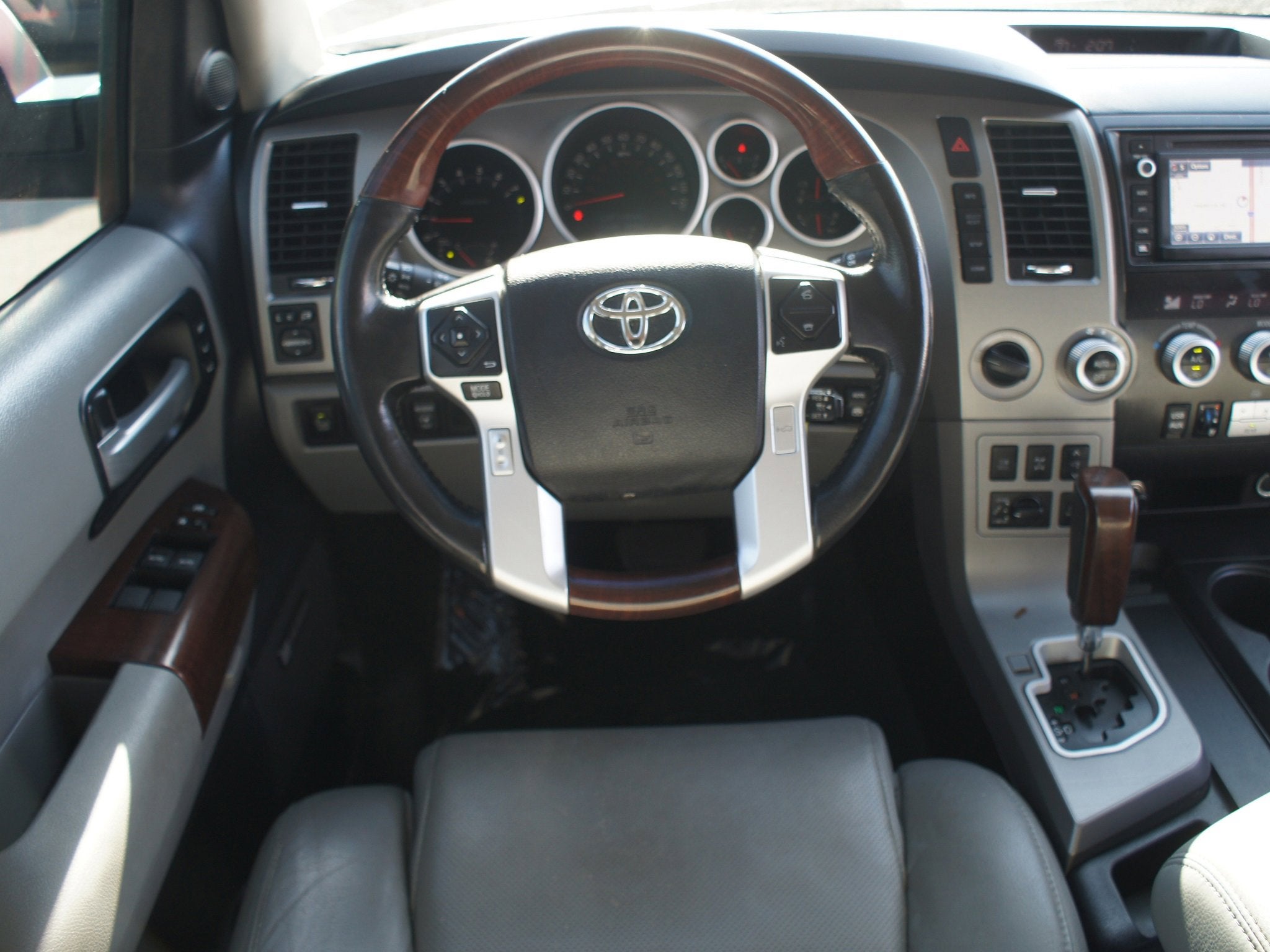 2016 Toyota Sequoia Platinum