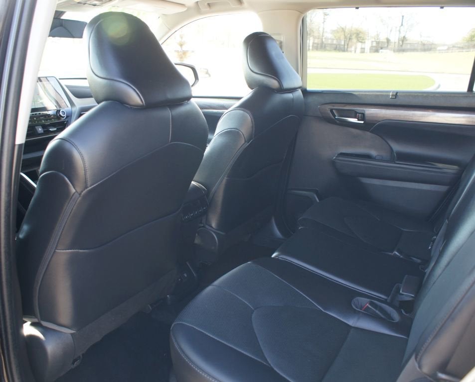 2022 Toyota Highlander Limited