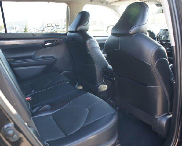 2022 Toyota Highlander Limited