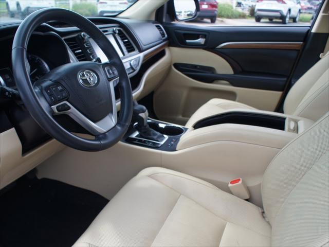 2017 Toyota Highlander Limited