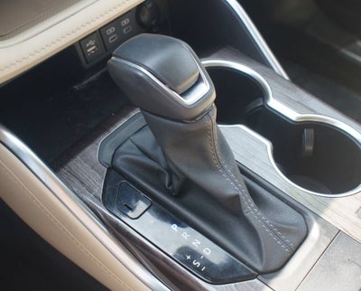 2024 Toyota Highlander Hybrid Platinum