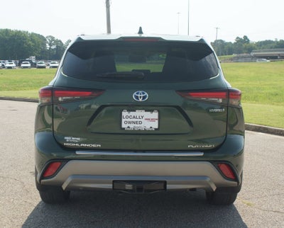 2024 Toyota Highlander Hybrid Platinum