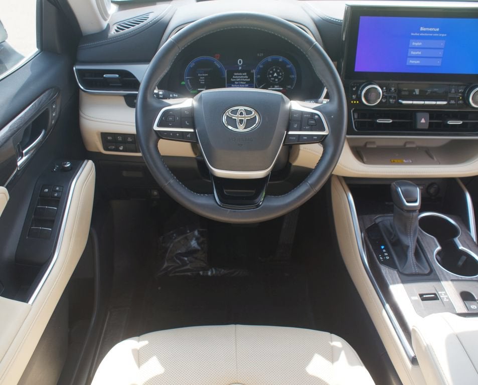 2024 Toyota Highlander Hybrid Platinum