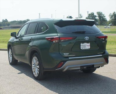 2024 Toyota Highlander Hybrid Platinum