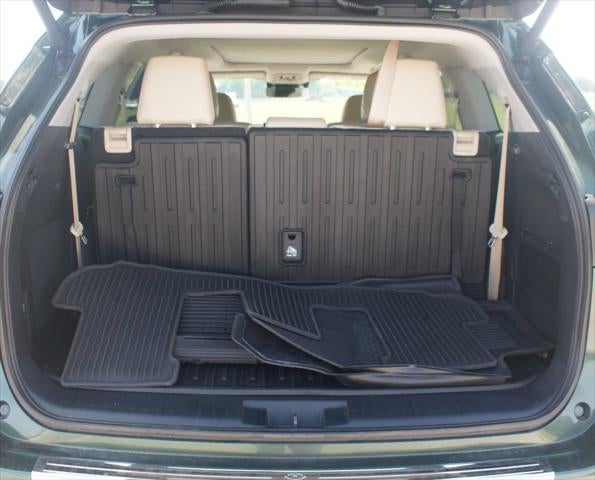 2024 Toyota Highlander Hybrid Platinum
