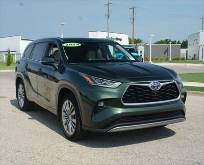 2024 Toyota Highlander Hybrid Platinum