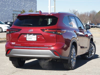 2026 Toyota Highlander Hybrid Platinum