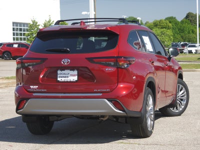 2026 Toyota Highlander Hybrid Platinum