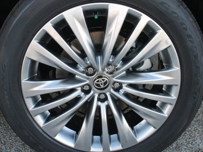 2025 Toyota Highlander Hybrid Platinum