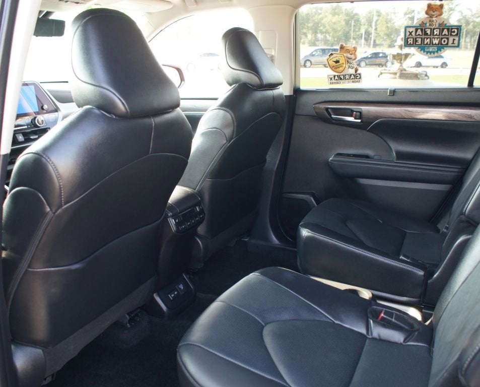 2024 Toyota Highlander Hybrid Platinum