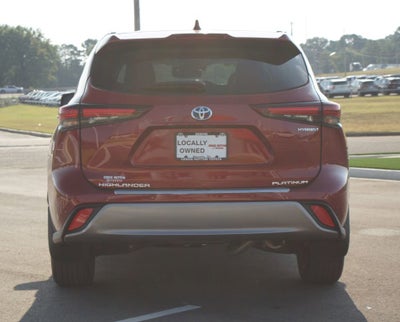 2024 Toyota Highlander Hybrid Platinum