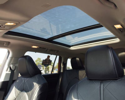 2024 Toyota Highlander Hybrid Platinum